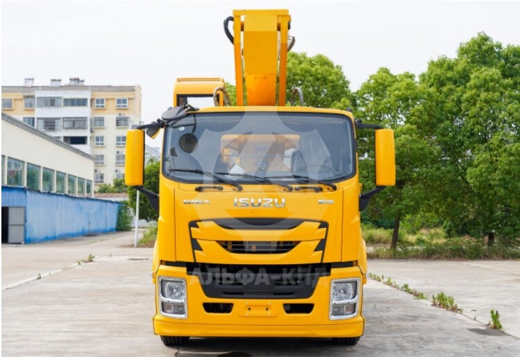 Автовышка на шасси Isuzu Elf 45 м Автовышка на шасси Isuzu Elf 45 м