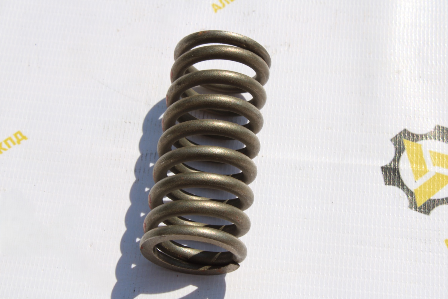 Пружина клапана двигателя Cummins NTA855 211999