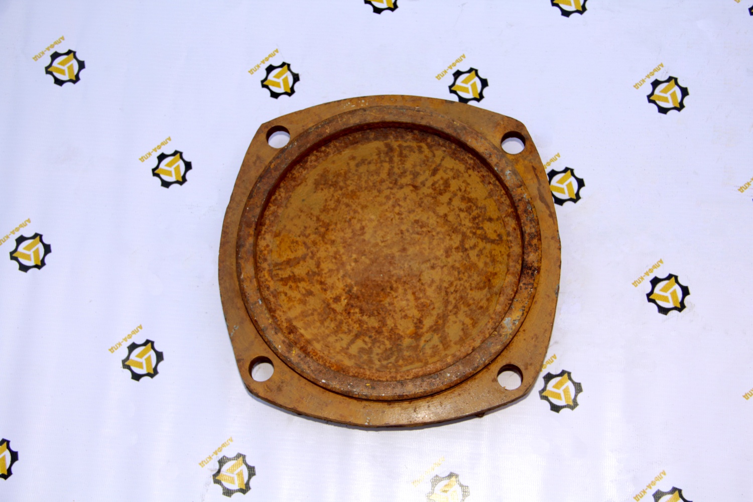 Крышка корпуса КПП SD22 154-27-11191