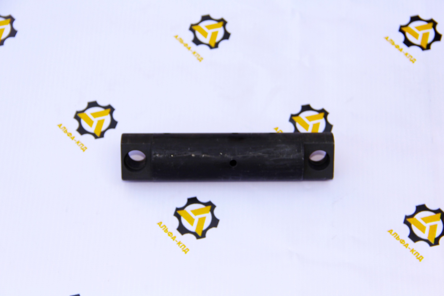 Вал коромысел двс Cummins KTA19 оем