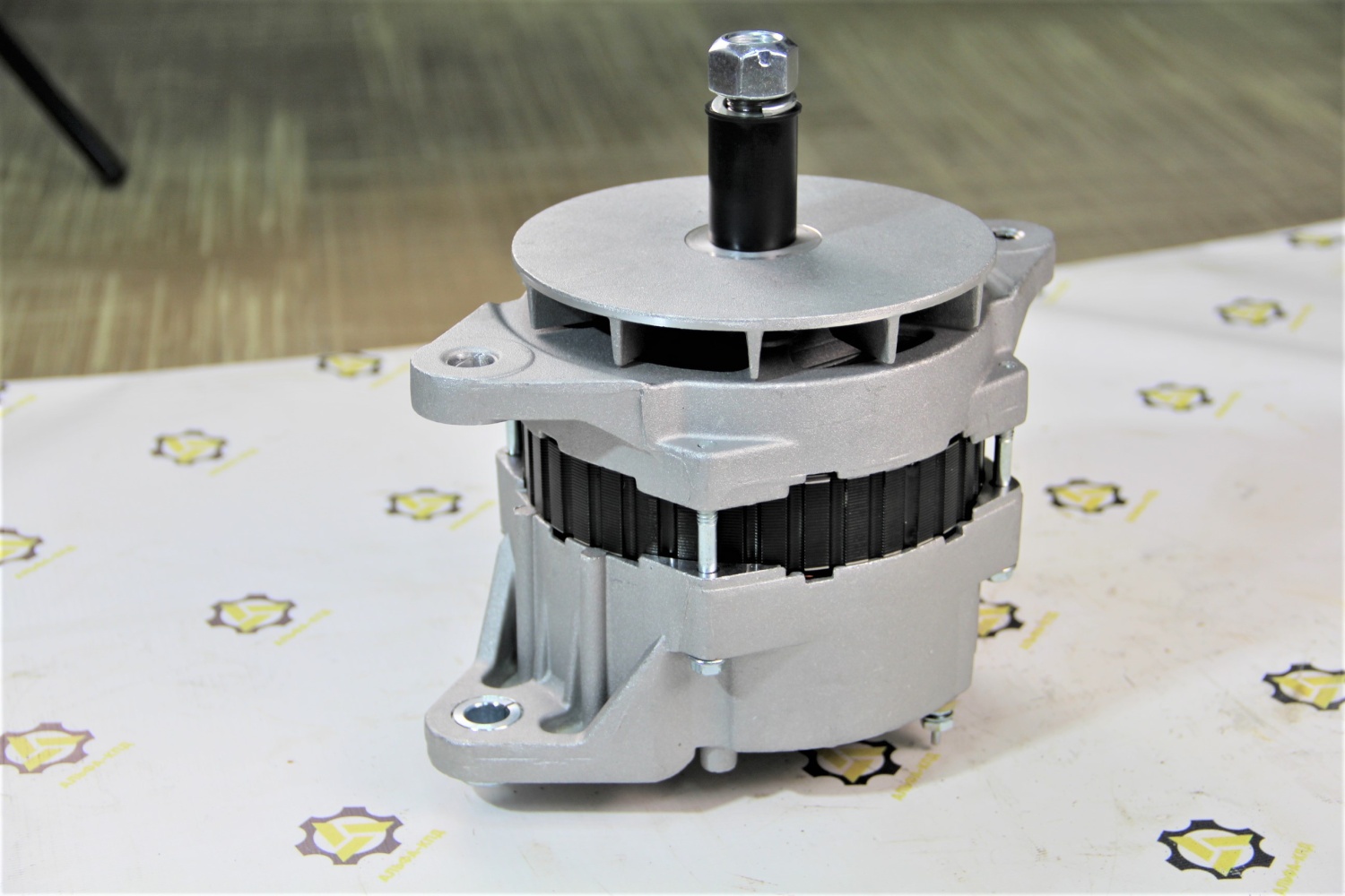 *Генератор TT12458 двигателя Cummins B5.9/8.3L 24V/70A 