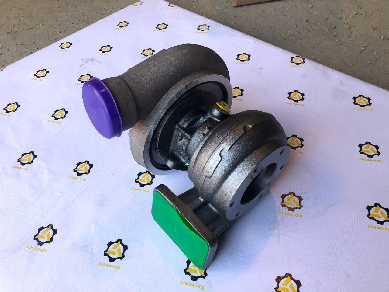 Турбокомпрессор двигателя Weichai WD615 SD16