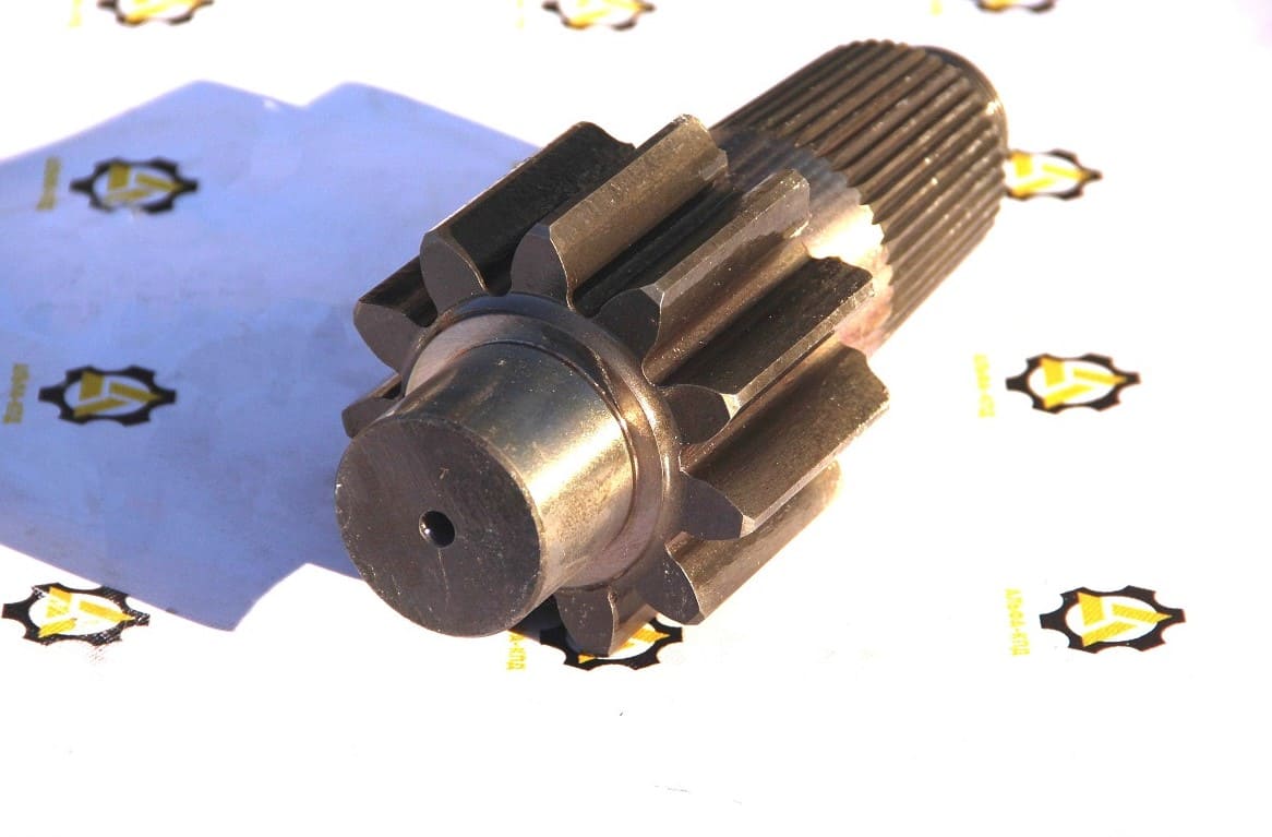 Вал-шестерня бортовой SD16 (малышка) 
