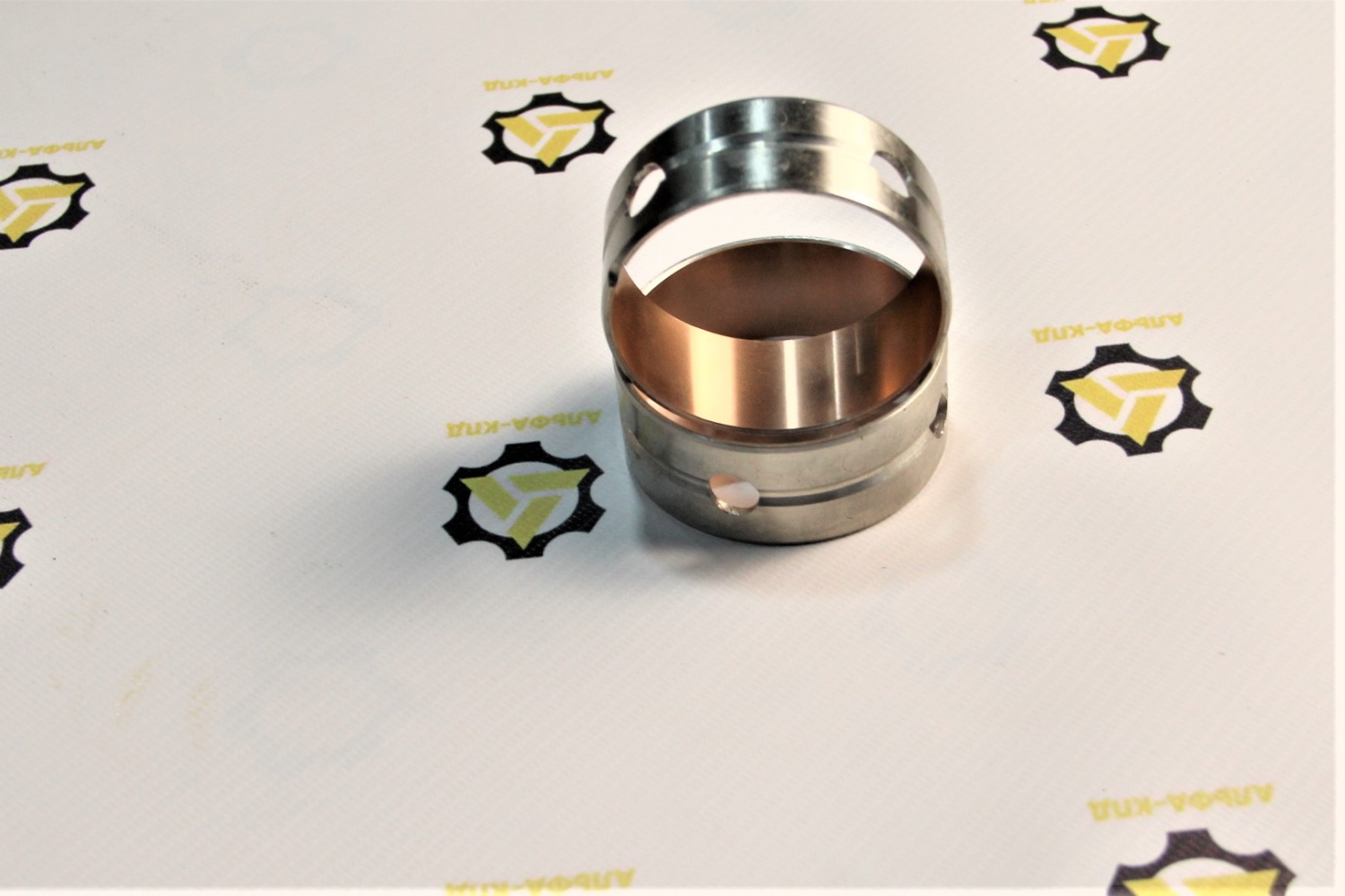 Втулка распредвала Cummins 6CT/ISLe