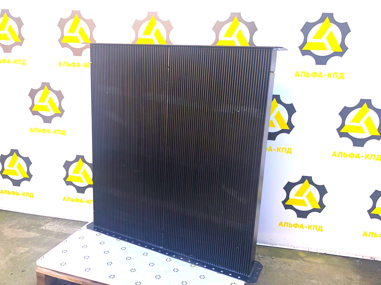 Сердцевина радиатора Komatsu D355A-3