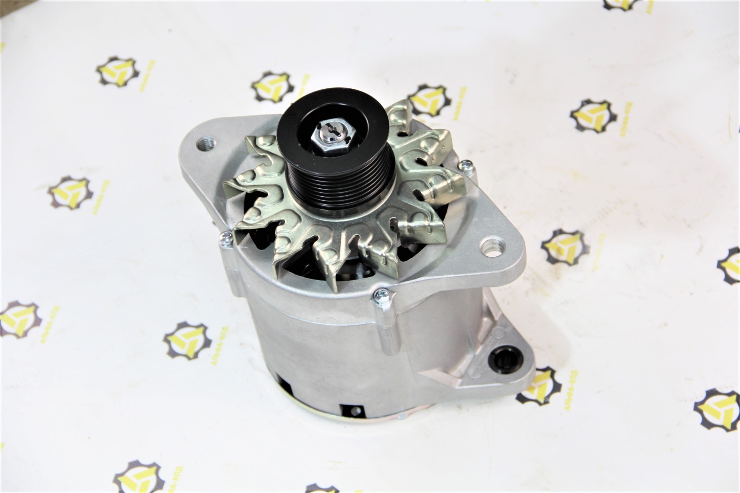 Генератор двигателя Cummins 6BTAA5.9-C-205