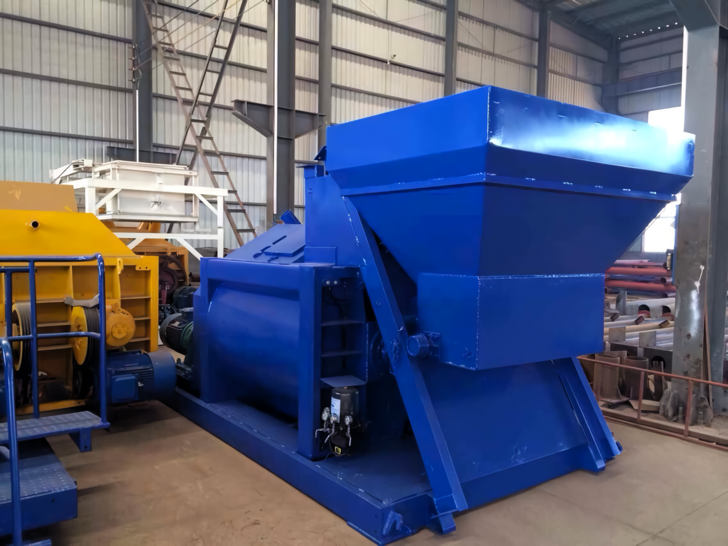 Бетоносмеситель Sicoma MSO 750/500 со скипом