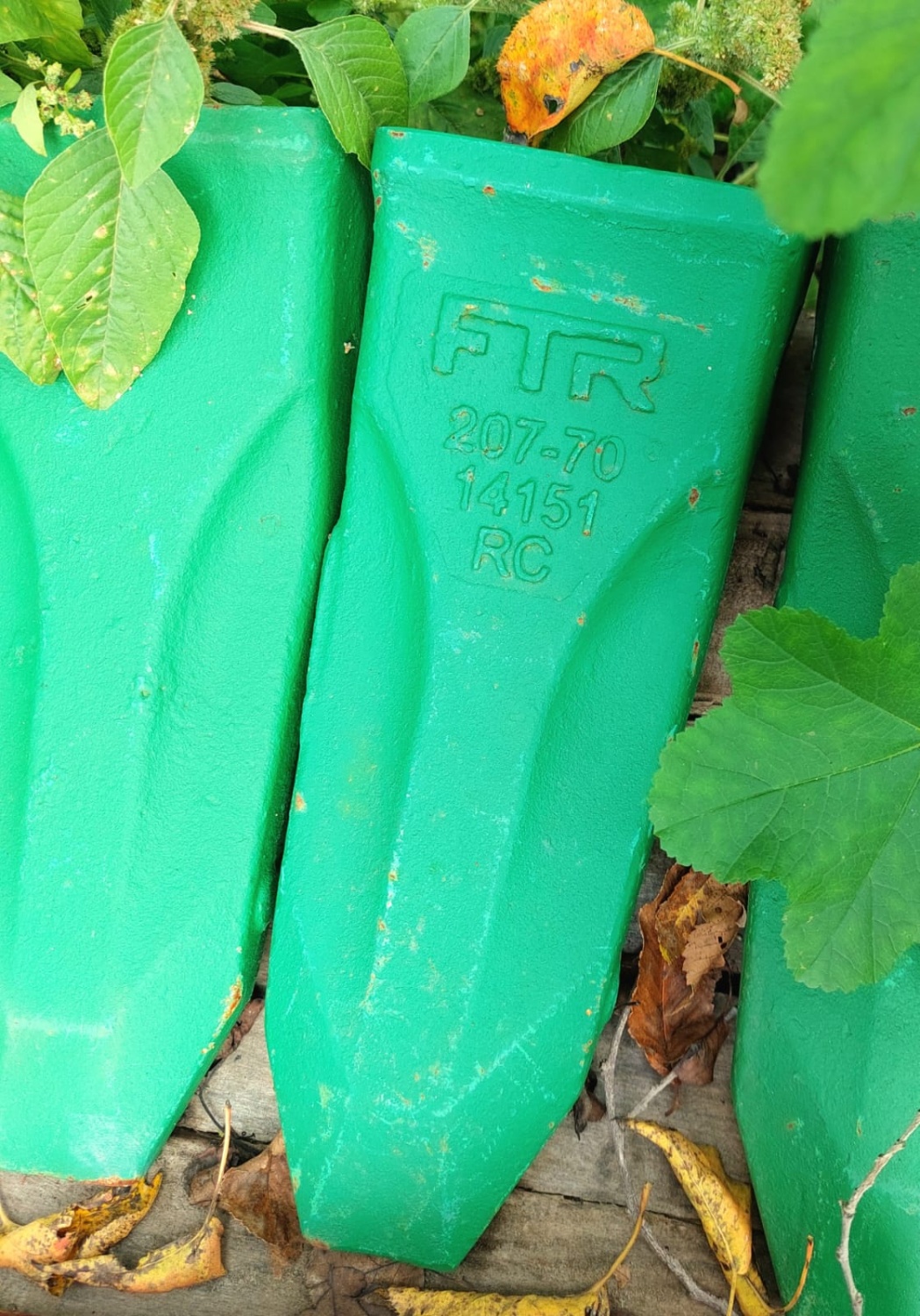 Коронка зуба ковша на Komatsu скальная зеленая