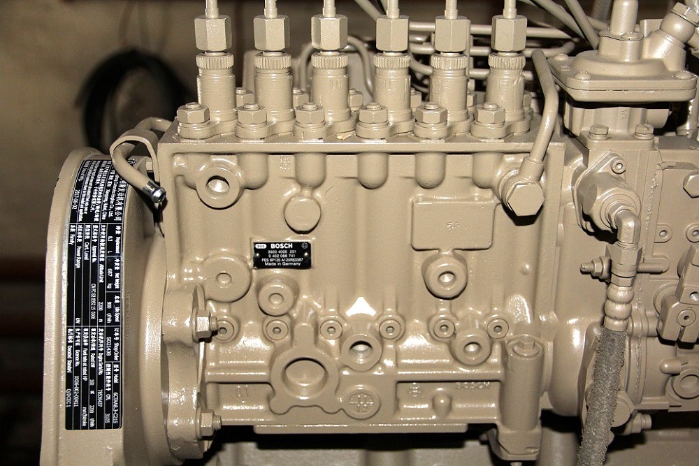Двигатель Cummins 6CTA8.3-C215 Двигатель Cummins 6CTA8.3-C215
