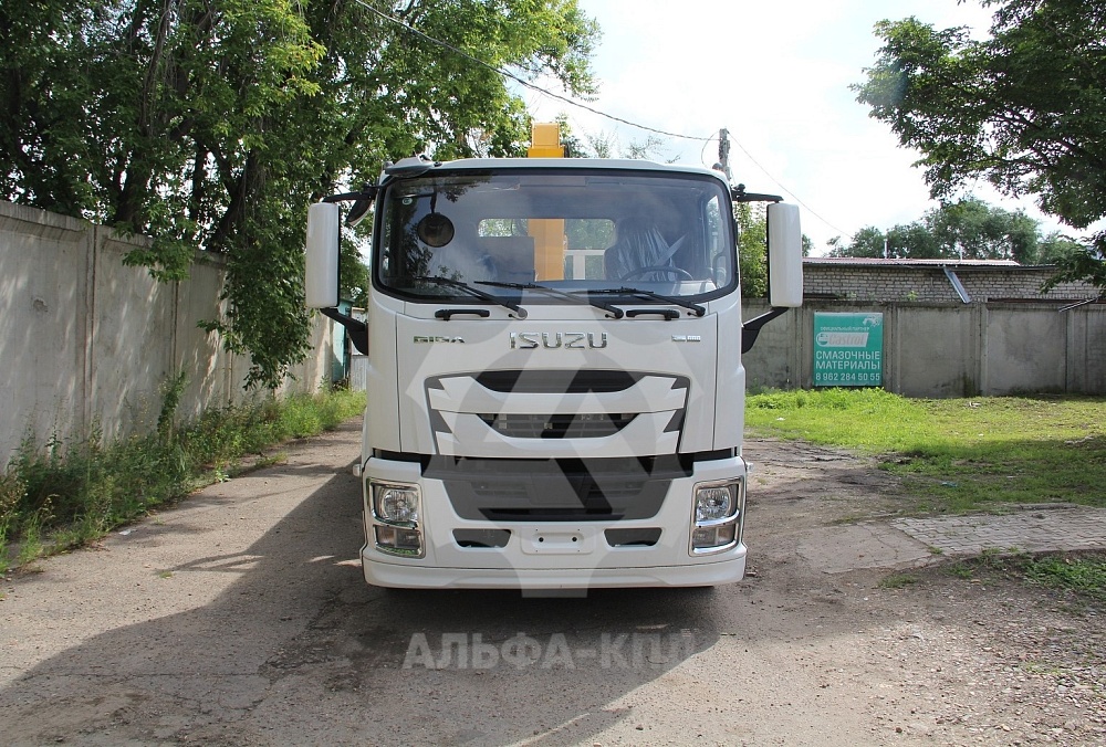 Бортовой автомобиль на шасси Isuzu Giga 4х2, 205 л.с, борт 6.5 м, с КМУ XCMG 5 т Бортовой автомобиль на шасси Isuzu Giga 4х2, 205 л.с, борт 6.5 м, с КМУ XCMG 5 т