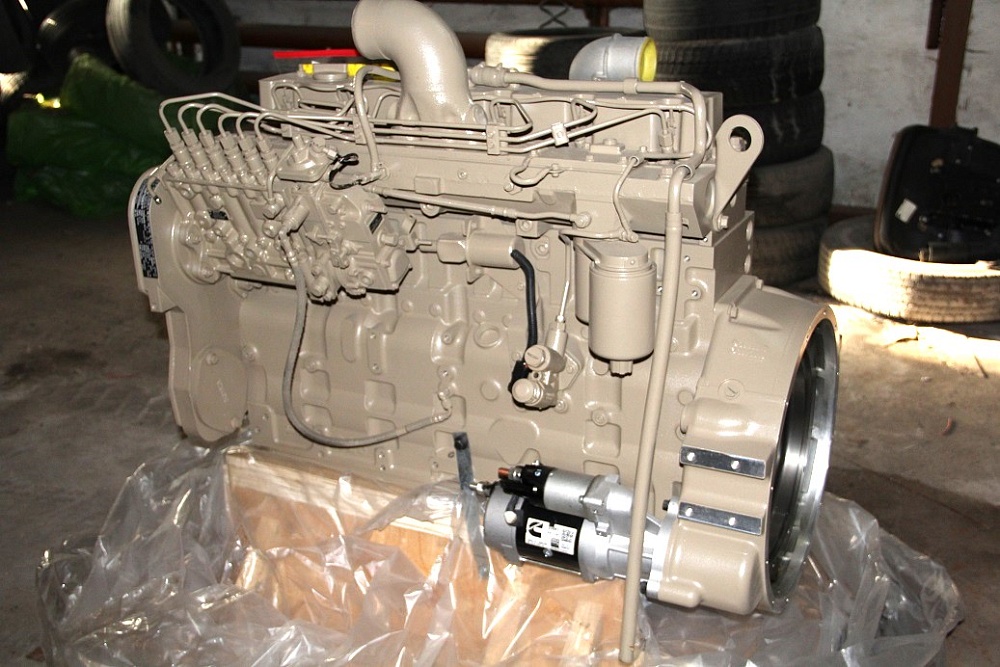 Двигатель Cummins 6CTA8.3-C215 Двигатель Cummins 6CTA8.3-C215