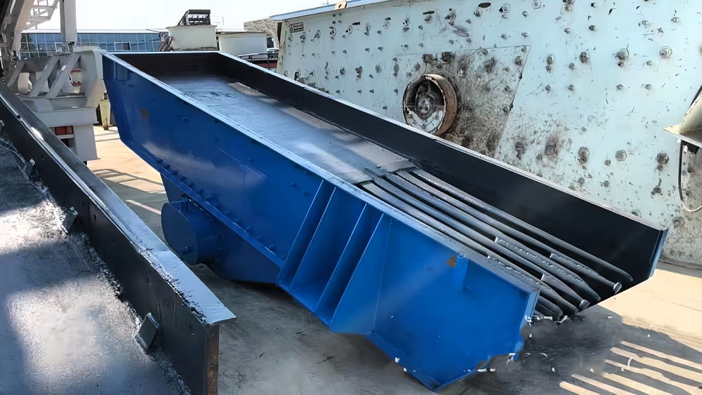 Вибрационный питатель GZD 1300х4900 Вибрационный питатель GZD 1300х4900