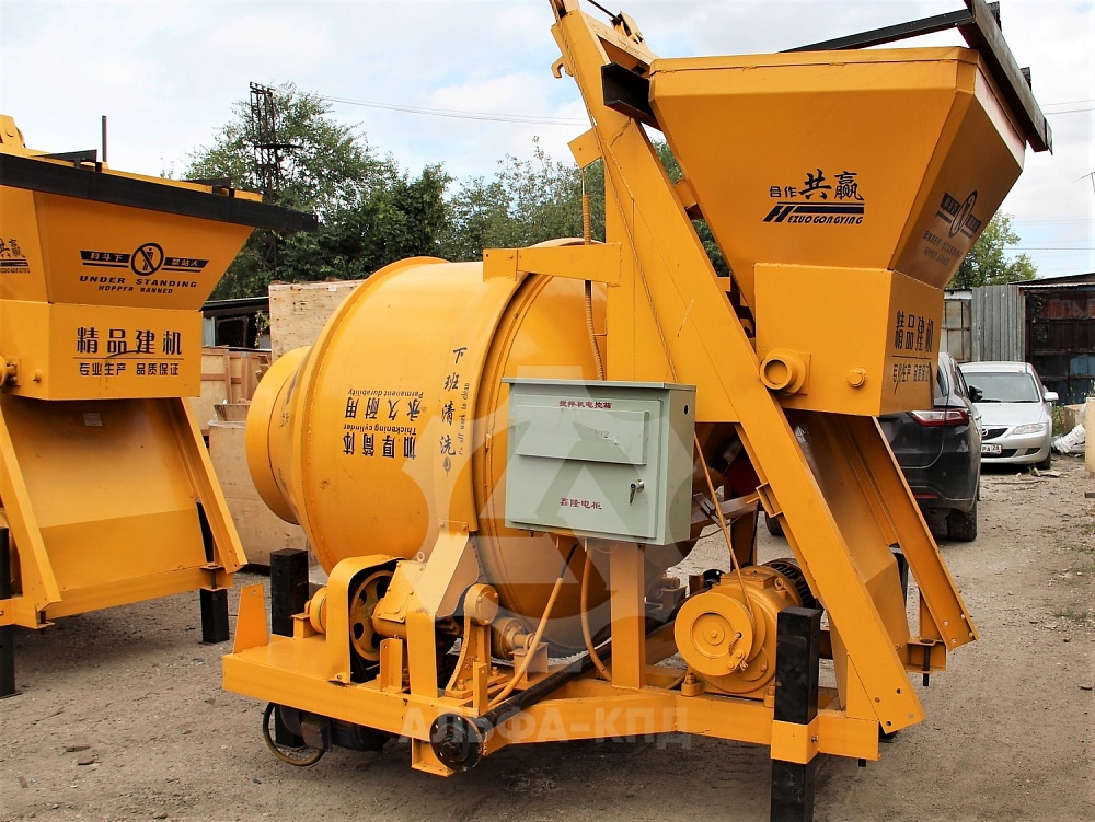 Гравитационный бетоносмеситель JZС350 Гравитационный бетоносмеситель JZС350