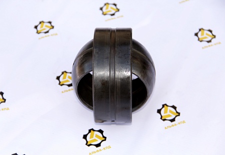 Подшипник шарнирный сочленения рамы 90*130*50 на грейдер XCMG GR165/GR180/GR215/GR2 металлический Подшипник шарнирный сочленения рамы 90*130*50 на грейдер XCMG GR165/GR180/GR215/GR2 металлический