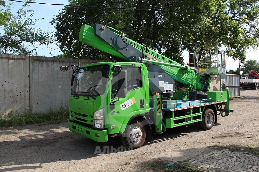Автовышка на шасси Isuzu Elf 28 м Автовышка на шасси Isuzu Elf 28 м