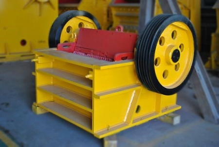 Щековая дробилка серии PEX 150x750 Щековая дробилка серии PEX 150x750